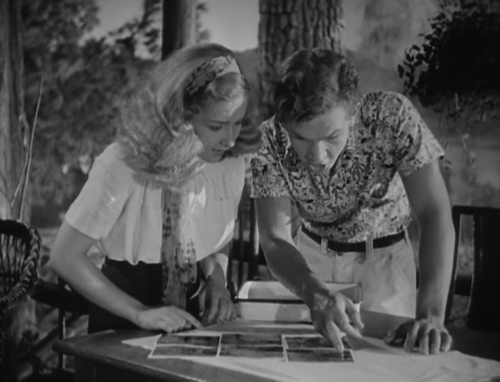 Nancy Drew and Ted Nickerson: Crime-fighting couple (Screen capture by Lindsey for TMP)