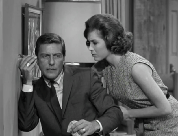 Rob and Laura put their spy skills to good use. (Screen capture by Lindsey for TMP)