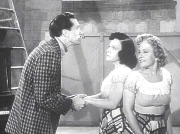 Andre tries to woo Vivian, but she's having none of it. (Screen capture by Lindsey for TMP)