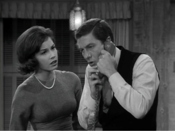 Rob intends to make an angry call to the parents of the boy he thinks taught Ritchie the bad word. (Screen capture by Lindsey for TMP)