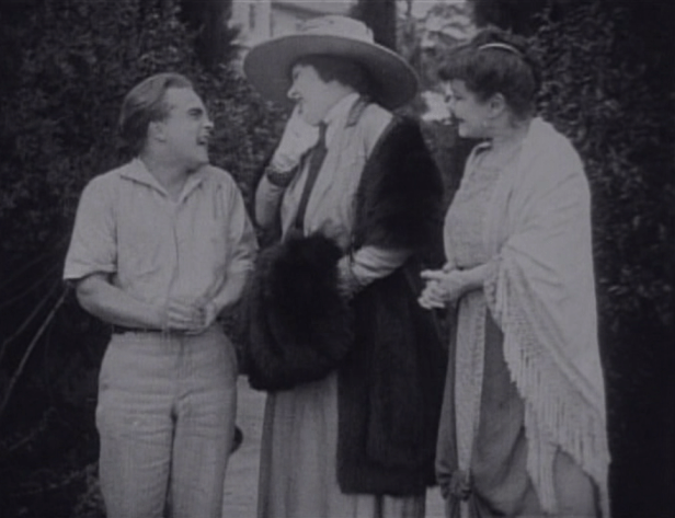 (Screen capture by Lindsey for TMP)