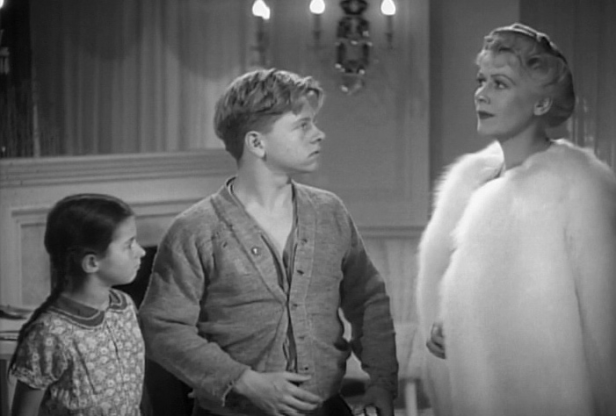 (Image via Fur Glamor)