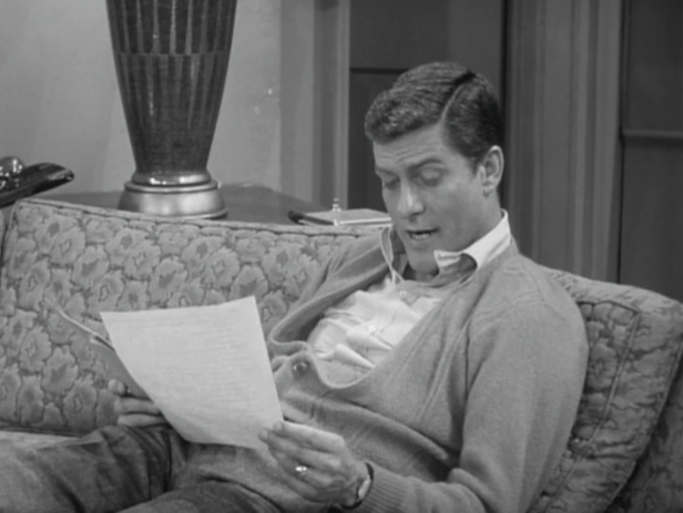 Rob reads Laura's story. (Screen capture by Lindsey for TMP)