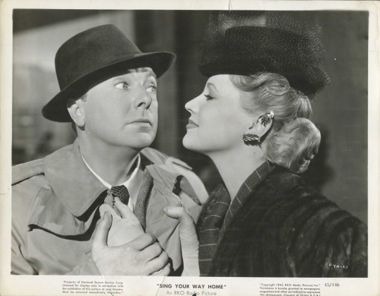 (Image via loveless422 on Tumblr)