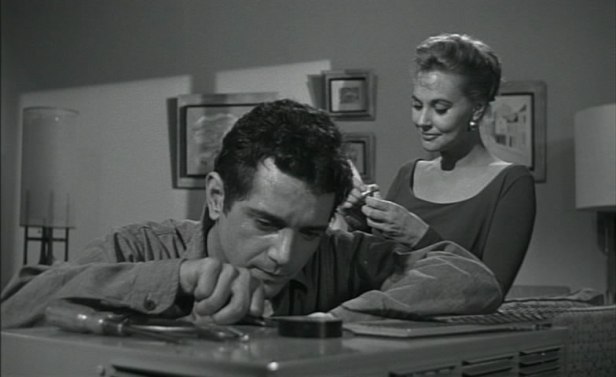 (Image via AV Maniacs)